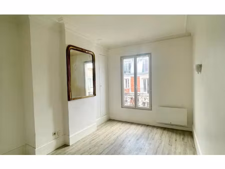 location appartement  m² t-2 à paris 11  1 017 €