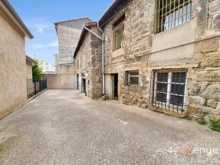 vente commerce saint etienne 42000 200m²