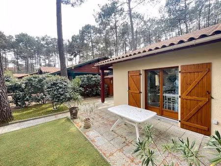a vendre ce superbe pavillon situé à 15 mn de la plage  pour