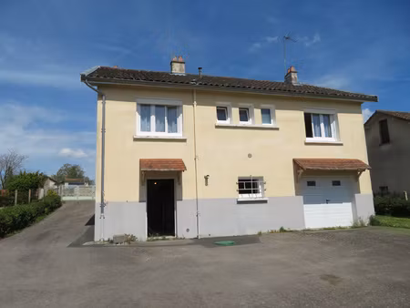maison avec grand jardin et garage