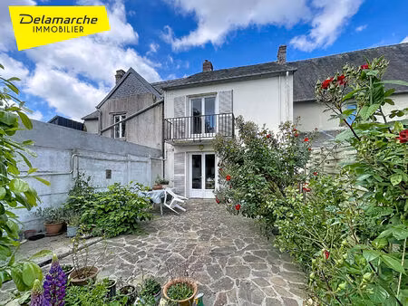 a vendre : maison mitoyenne dans le bourg de saint denis le gast