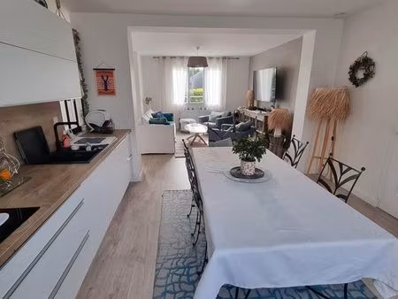 maison indépendante avec un appartement locatif à saint-marc-sur-mer