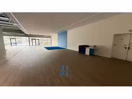 location commerce sainte-eulalie 33560 325m²