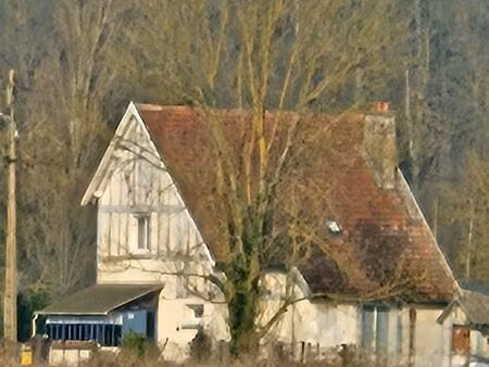 maison individuelle avec therain