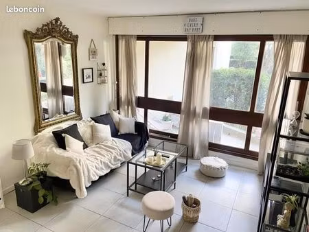 studio 1 pièce 26 m²