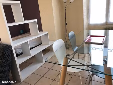 studio meuble