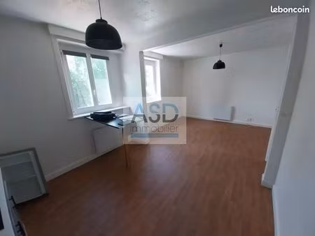 studio 1 pièce 30 m²