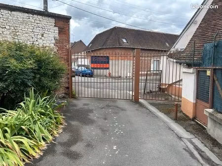 location garage fermé
