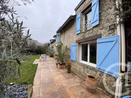 longère 5 pièces 151 m²