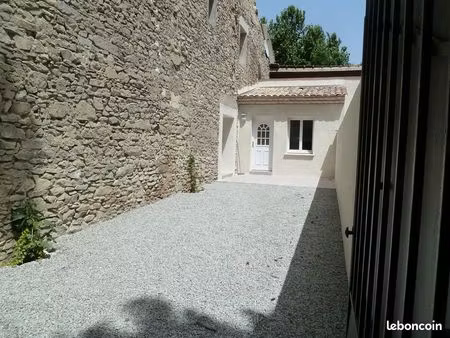 maison de village 100m2 - p4 avec cour