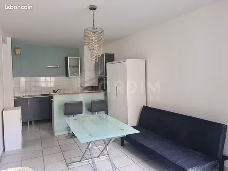 studio 1 pièce 21 m²