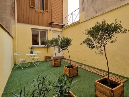 villa 1 pièce 14 m²