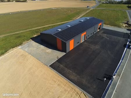 a louer local atelier 500m2