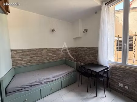 studio 1 pièce 15 m²