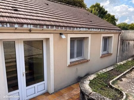 studio 1 pièce 35 m²