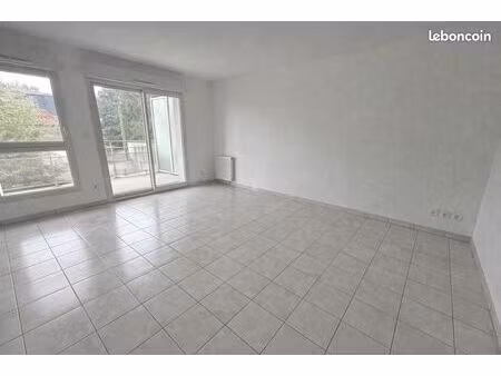 appartement 3 pièces 65 m²
