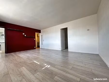 appartement 3 pièces 64 m²