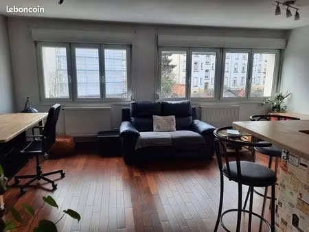 appartement 1 pièce 53 m²