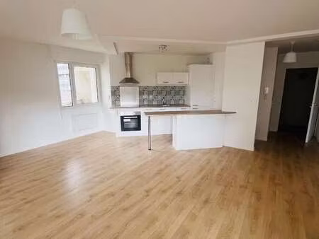 location appartement 2 pièces à rennes arsenal - redon (35000) : à louer 2 pièces / 53m² r