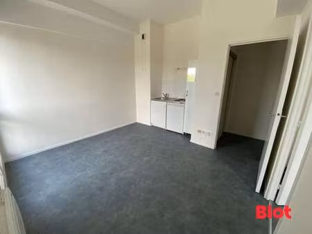 location appartement 2 pièces à rennes nord saint-martin (35000) : à louer 2 pièces / 27m²
