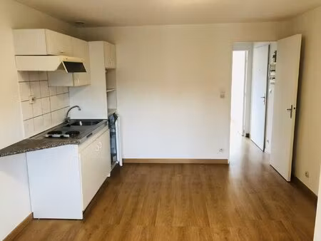appartement t2 - 30m² - parking - cave