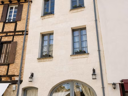 trés bel immeuble vieux bergerac