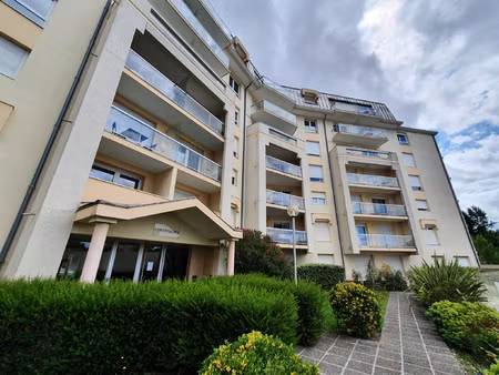 t2 dans residence de standing + terrasse + parking + piscine