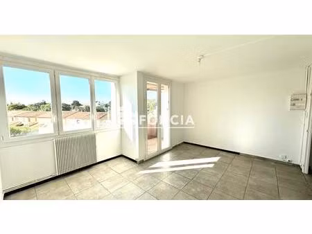 à vendre montpellier appartement trois pièces avec terrasse parking et cave !!!!