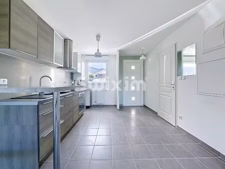 maison jumelée t4 de 81m² avec garage fermé !