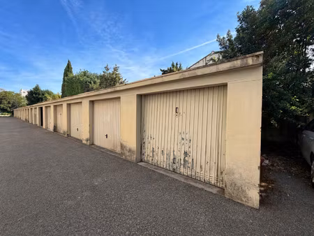 garage à vendre avignon