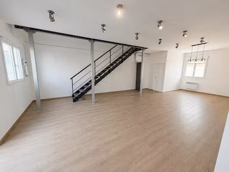 vente local d'activité  180.00m²  castanet