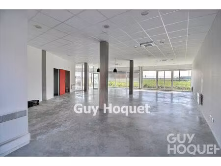 local commercial gazeran 155 m2