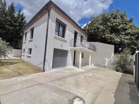 maison rénovée avec soin 3 chambres jardin stationneme