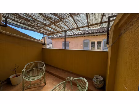 à vendre maison de village t3 57m² avec cave et terrasse trope