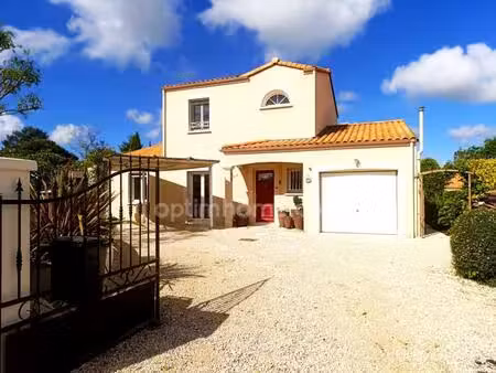 maison contemporaine 4 chambres – prête à vivre – jardin  garage et belles terrasses