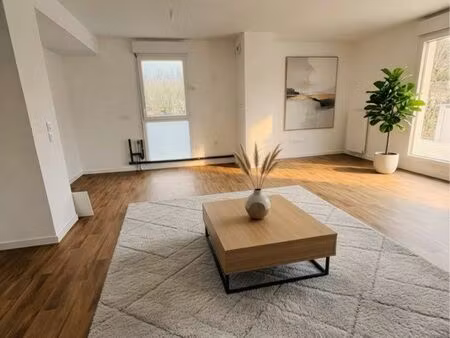 grand t4 avec terrasse et parking – idéal famille – vente directe