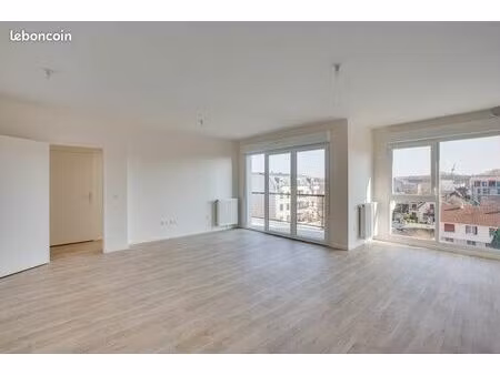 appartement 4 pièces 81 m²