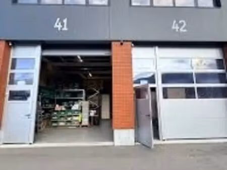 vente entrepôt bonneville 74130 115m²