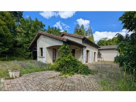 villa de plain-pied avec grange sur 3 555 m² de terrain constru