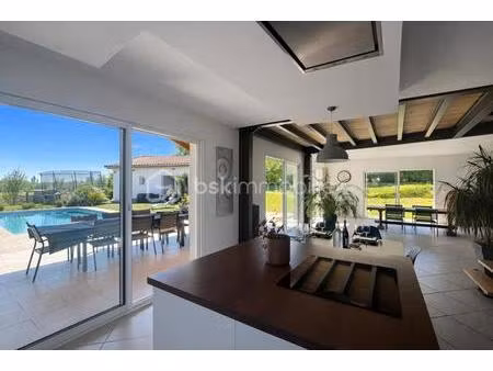 exclusivité – villa d’architecte de plain-pied – 210 m² – un art de vivre entre lumière  v