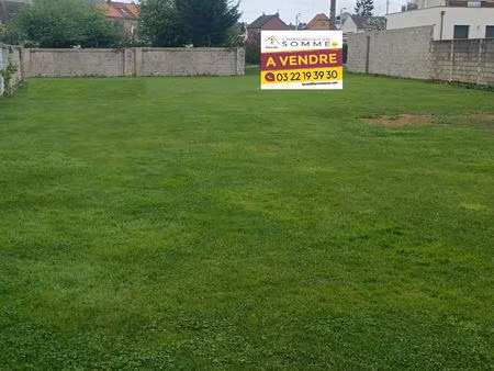 terrain - 1100m ²