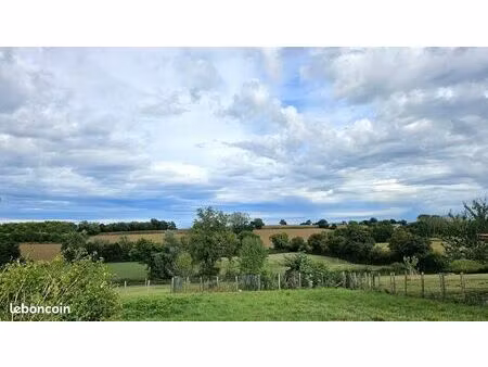 terrain 940 m² biziat