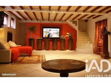 immeuble 280 m² louvres