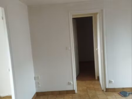 maison à louer avec dépendances et jardin