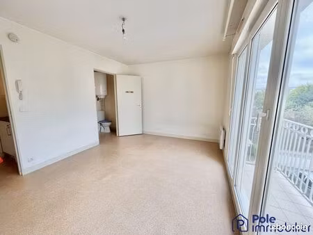 studio 1 pièce 20 m²
