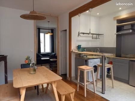 location t2 bis avec terrasse privative