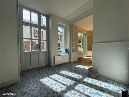 appartement 2 pièces 62 m²