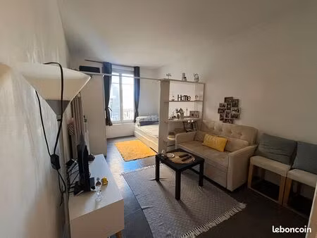 studio 1 pièce 24 m²