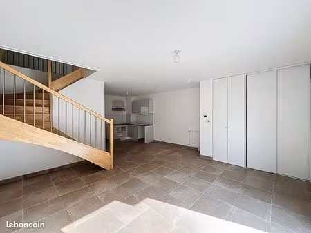 appartement 3 pièces 69 m²
