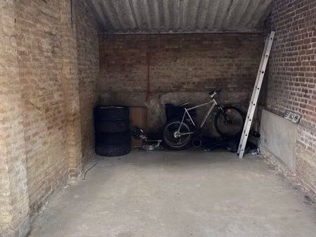 garage. 27 m2